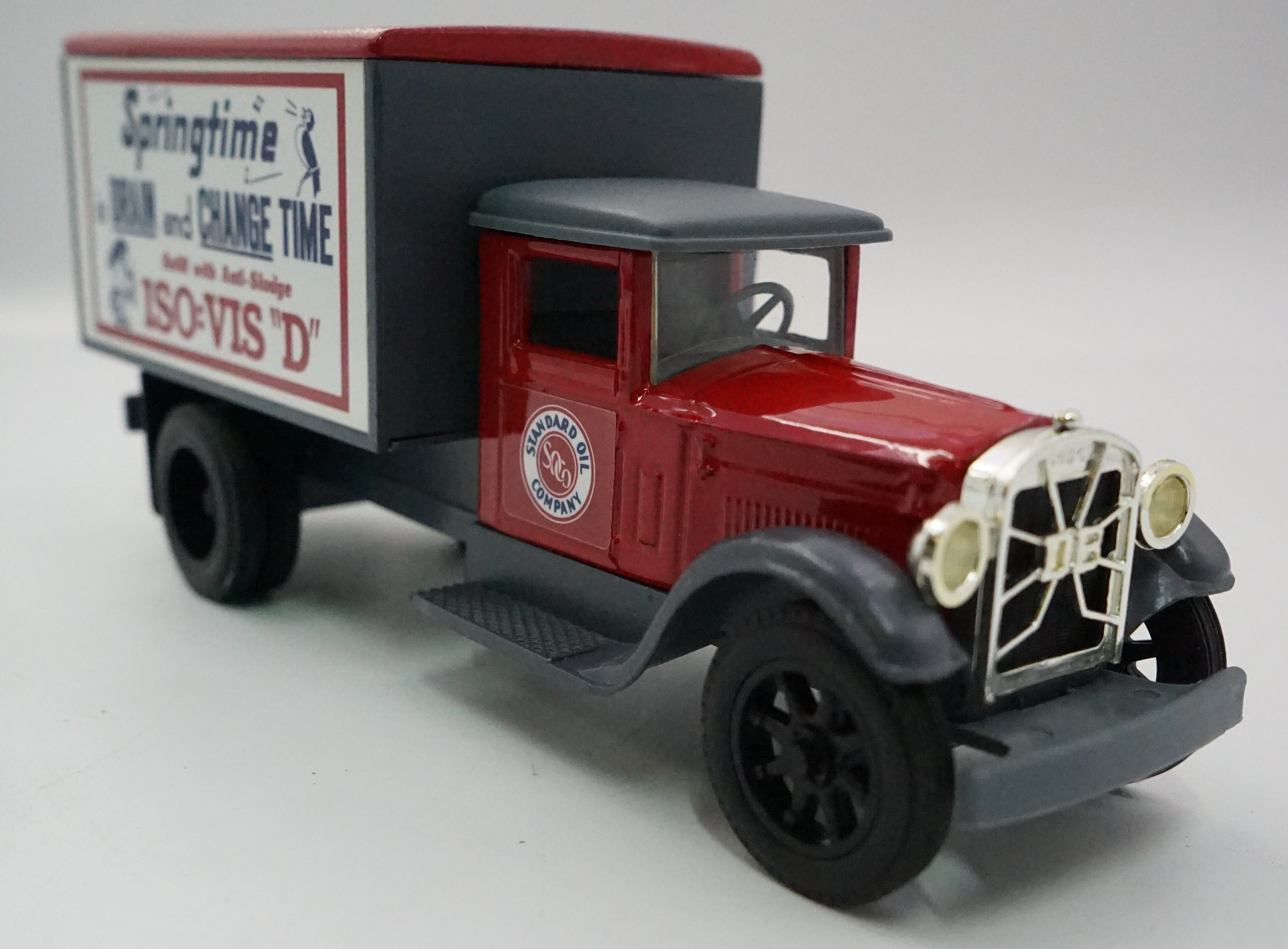 1931 International Amoco Freight Bank