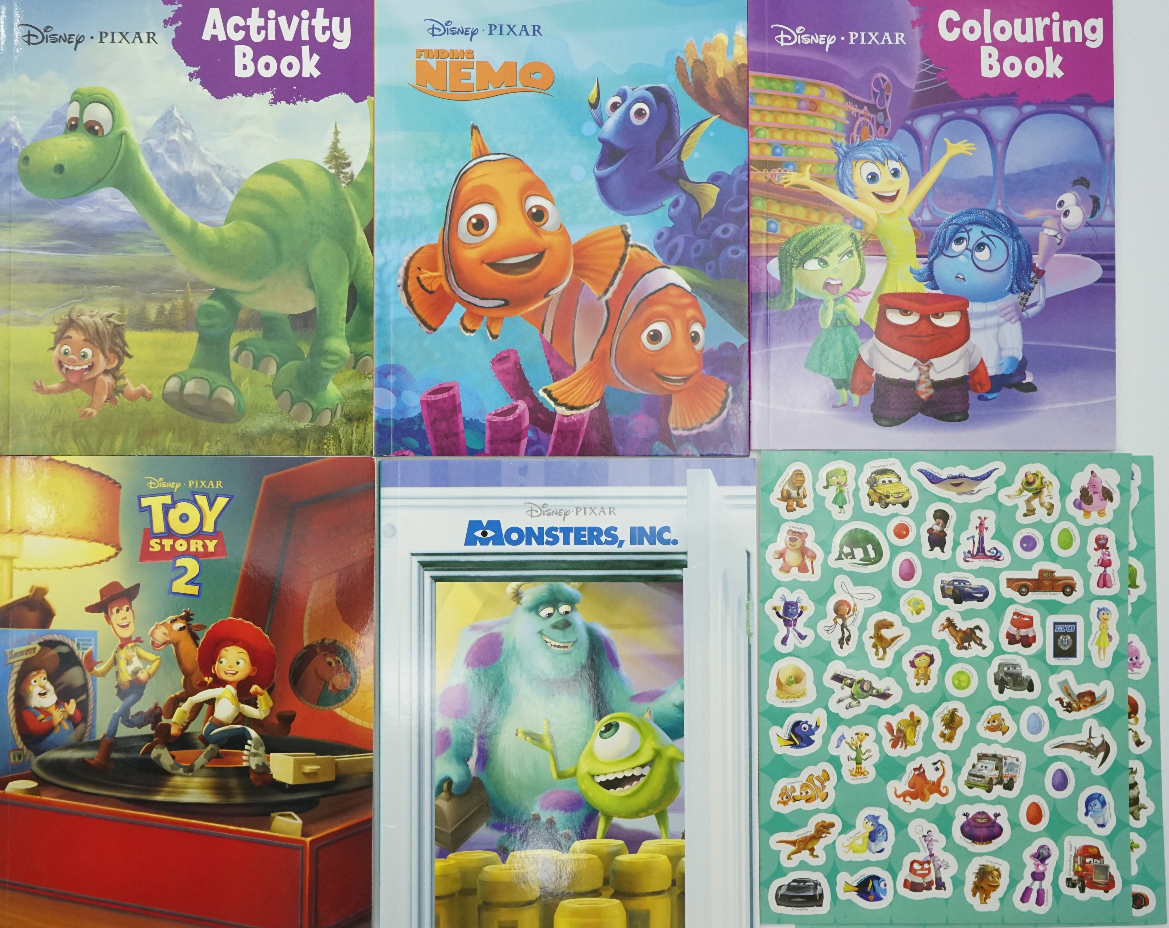*Wallet Of Wonder Disney: Disney Pixar Mixed: Ultimate Carry Pack
